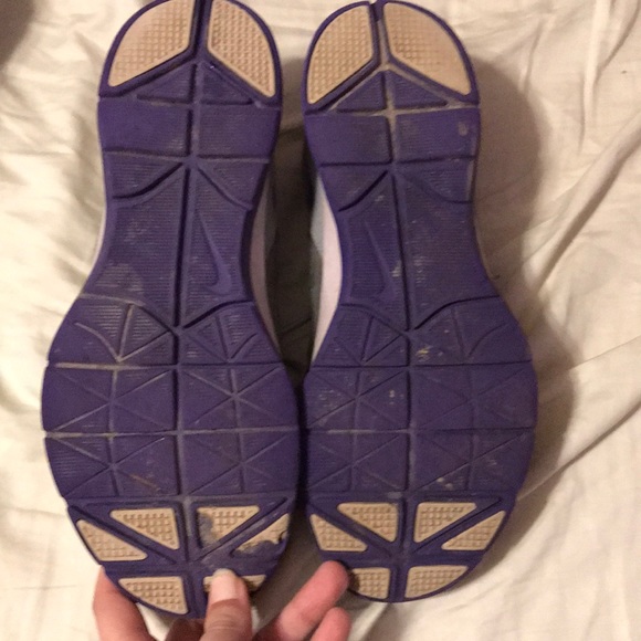 Nike sneakers - Picture 3 of 5